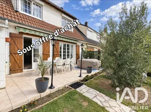 House in Louviers (27400)