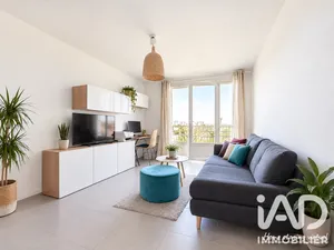 Apartment in Nantes (44300)