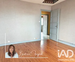 Apartment in Saint-Étienne (42100)