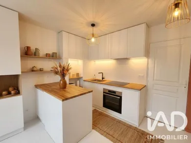 Townhouse in Saâcy-sur-Marne (77730)