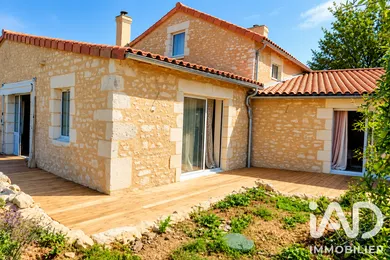 Domain in Leignes-sur-Fontaine (86300)