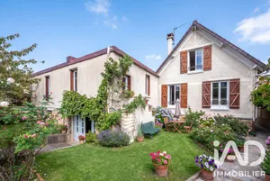 Maison à Suresnes (92150)