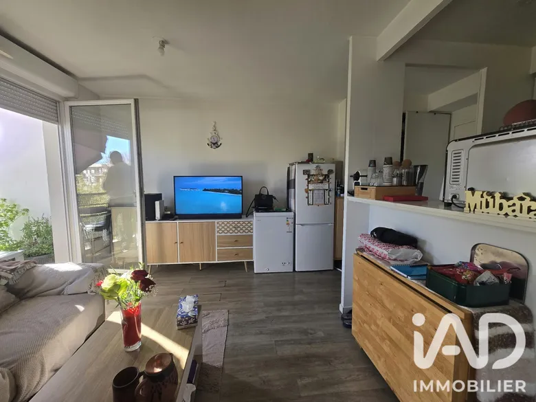 Appartement 1 pièce 28 m² · à Fresnes · 27,6 m² · 140 000 €