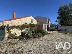 House in Saint-Martin-des-Fontaines (85570)