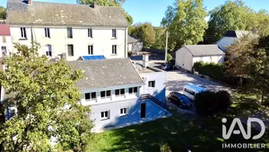 Boutique/Local commercial à Naucelle (12800)