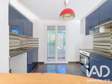 Appartement à Aix-en-Provence (13090)
