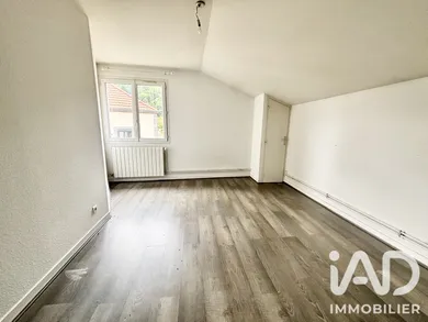 Appartement à Enval (63530)