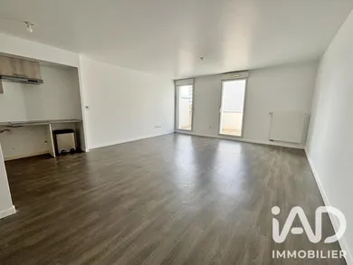 Apartment in Nantes (44300)
