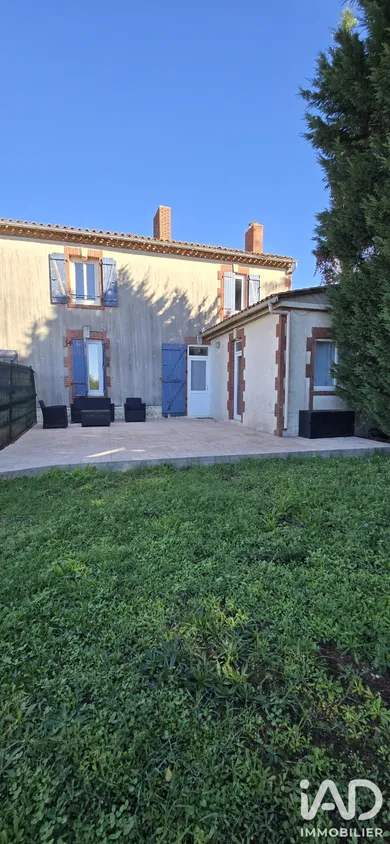 Park home in Saint-Martin-des-Fontaines (85570)