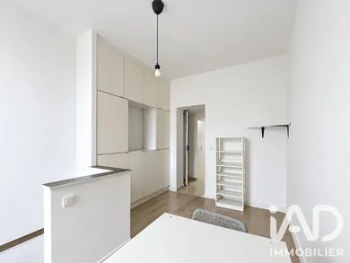 Apartment in Puteaux (92800)