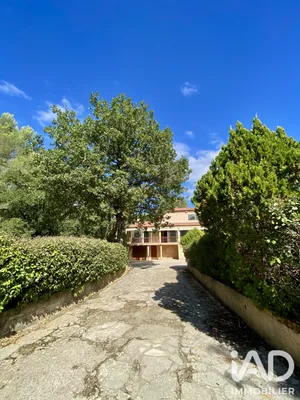 Traditional house in Pourrières (83910)