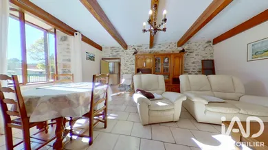 Maison traditionnelle à Chaussenac (15700)
