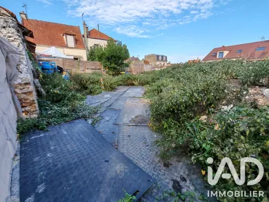 Terrain à bâtir à Vaujours (93410)