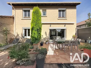 Maison à Saint-Quentin-Fallavier (38070)