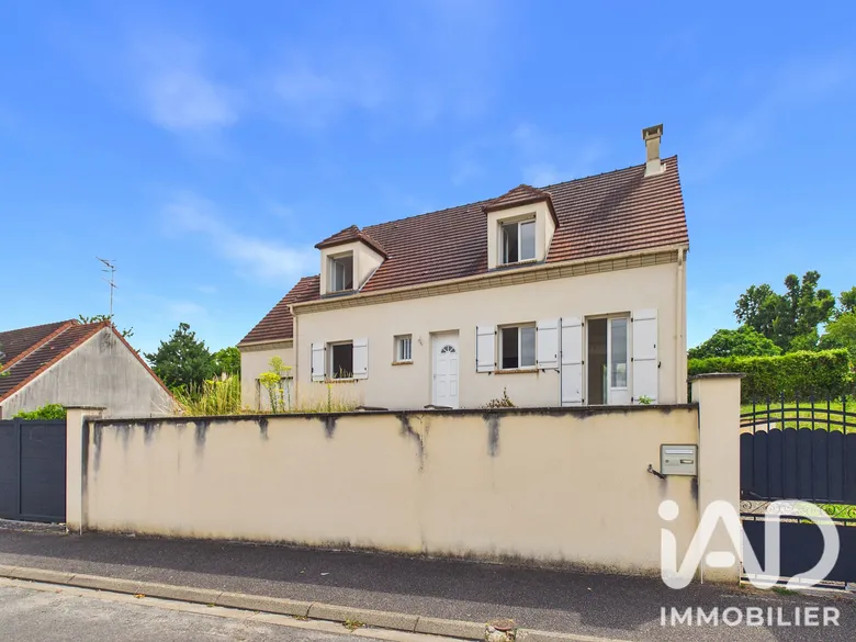 Maison 6 pièces 149 m² · à Samoreau · 149 m² · 409 000 €