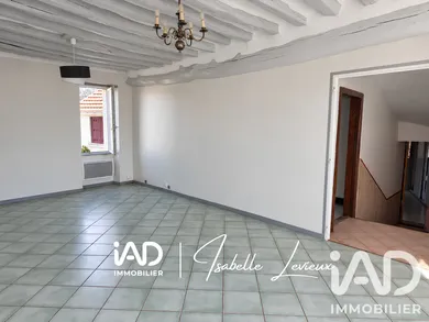Maison de village à Saint-Martin-la-Garenne (78520)