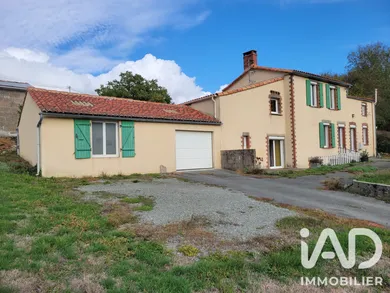 Maison à Montournais (85700)