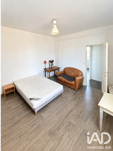 Apartment in Reims (51100)