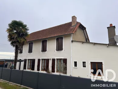 Maison de village à Blanzay (86400)