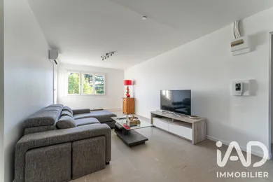 Apartment in Saint-Priest (69800)