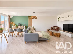 Duplex in Mantes-la-Jolie (78200)