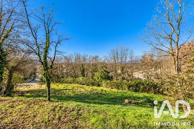Terrain à Châteauneuf-Grasse (06740)