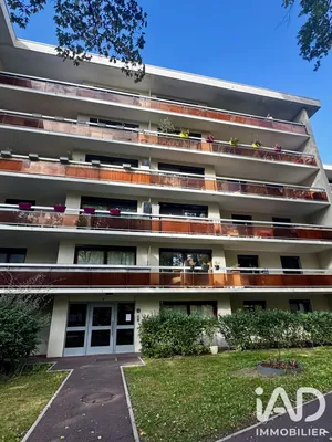 Apartment in Tremblay-en-France (93290)