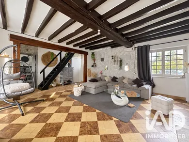 Maison de village à Plessis-Saint-Jean (89140)