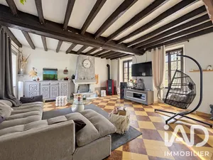 Village house in Plessis-Saint-Jean (89140)