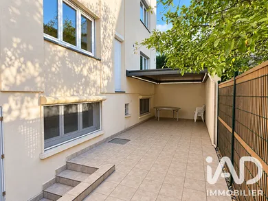 Immeuble à Suresnes (92150)