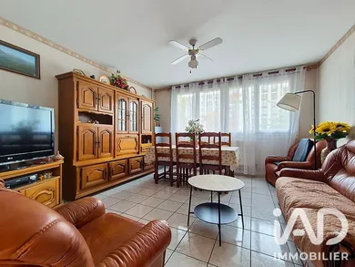 Apartment in Épinay-sur-Seine (93800)