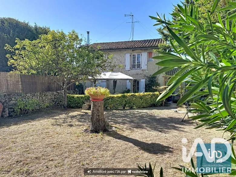 Maison 6 pièces 97 m² · à Saint-Clar · 97 m² · 155 000 €