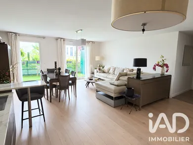 Appartement à Suresnes (92150)