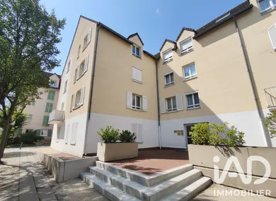 Apartment in Groslay (95410)