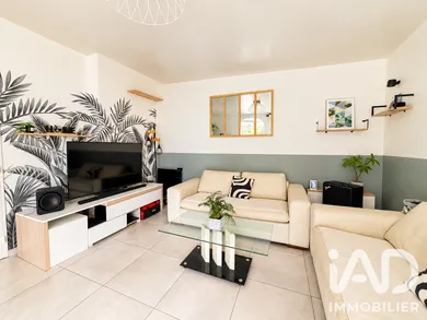 Apartment in Bussy-Saint-Georges (77600)