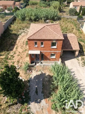 Terrain à bâtir à Remoulins (30210)