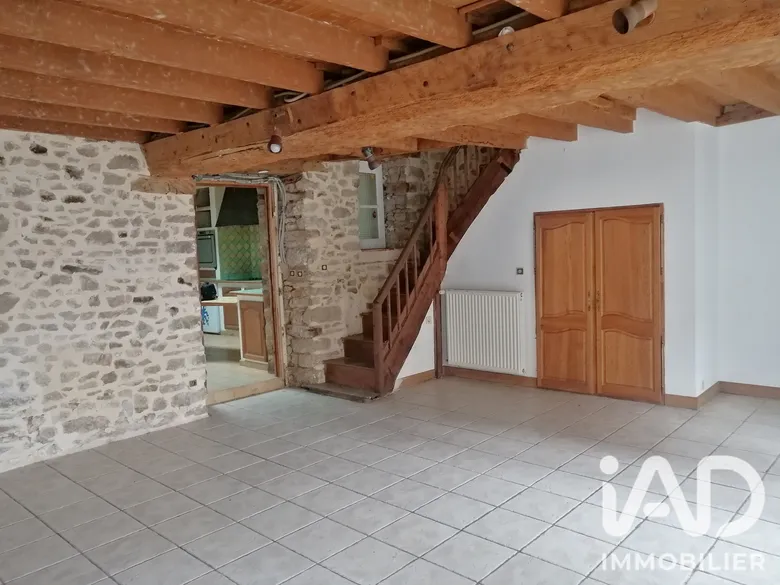 Maison 5 pièces 166 m² · à Alexain · 166 m² · 85 000 €