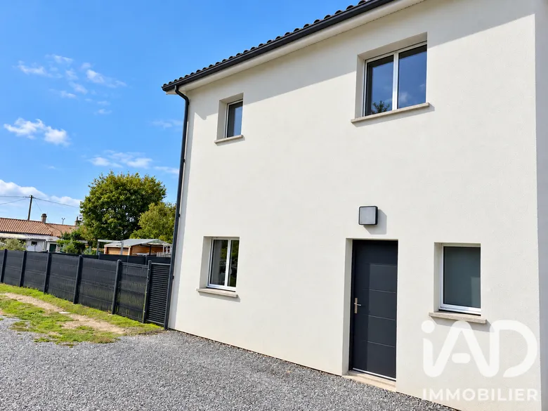 Maison 4 pièces 110 m² · à Saint-Médard-d'Eyrans · 110 m² · 374 900 €