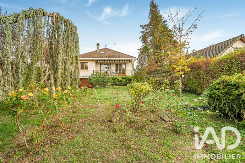 Maison 4 pièces 251 m² · à Châtenay-Malabry · 251 m² · 645 000 €