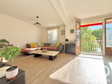 Apartment in Aix-en-Provence (13090)