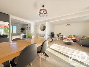 Apartment in Aix-en-Provence (13090)