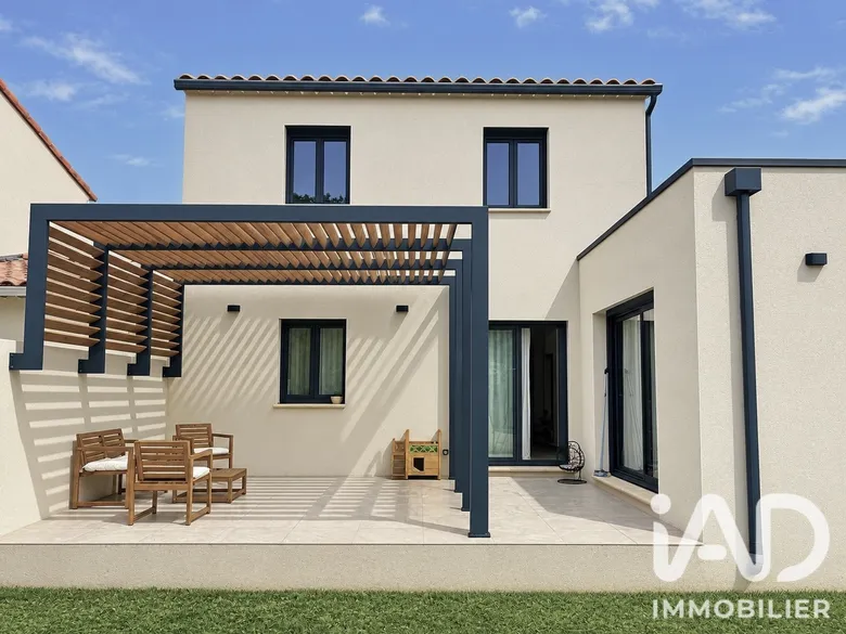 Maison 5 pièces 114 m² · à Carpentras · 114 m² · 345 000 €