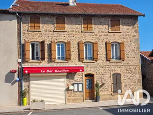 Immeuble à Haute-Rivoire (69610)