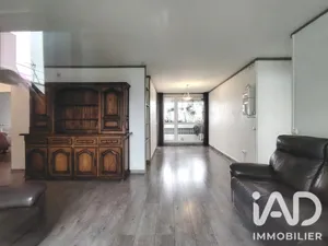 Apartment in Les Ulis (91940)