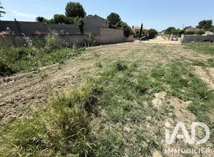 Building plot in Beaucaire (30300)