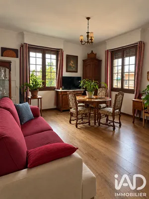 Apartment in Antibes (06160)