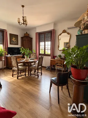 Apartment in Antibes (06160)