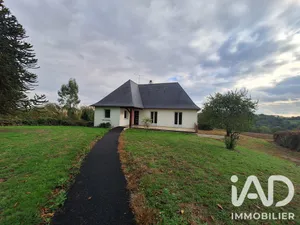 Detached house in Averton (53700)