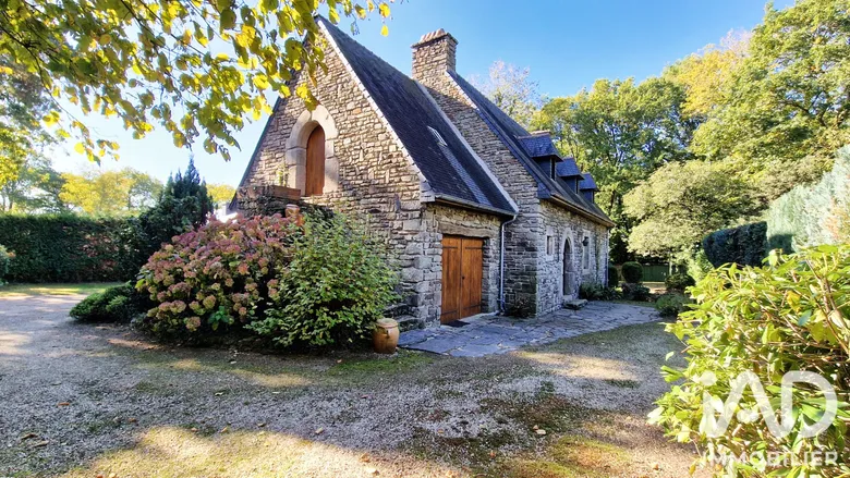 Maison 5 pièces 127 m² · à Treffrin · 127 m² · 235 000 €