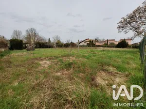Terrain à bâtir à Castelnau-de-Médoc (33480)